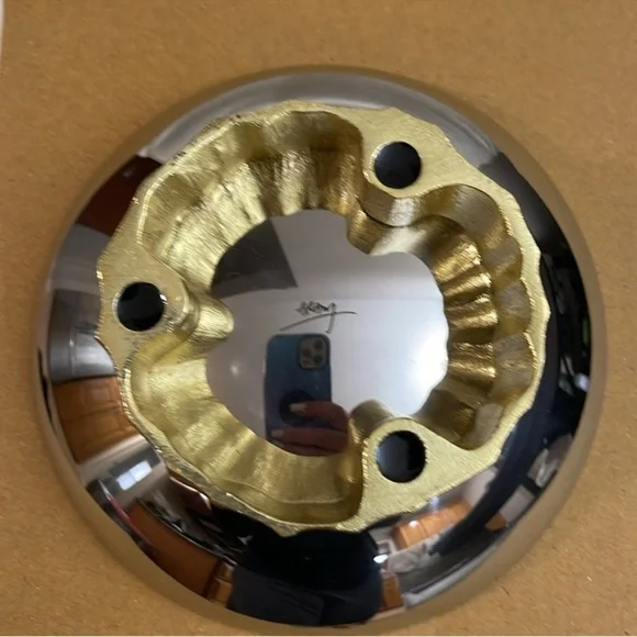 Michael Aram Driftwood Gold Large Bowl. Sealed in box. - Picture 6 of 9